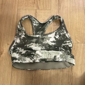 Gymshark Essential Racerback Sports Bra